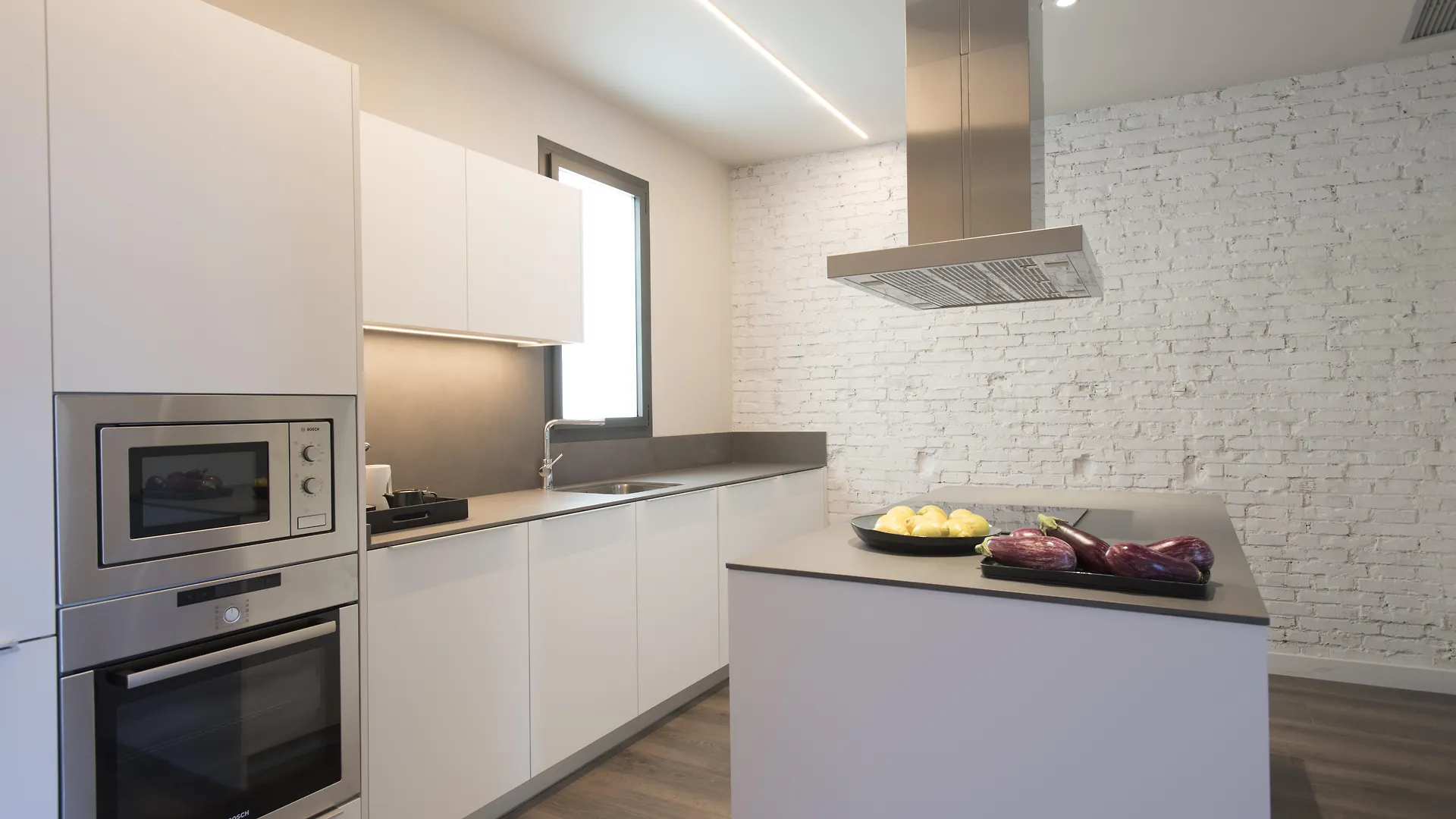 Casagrand Luxury Suites Barcelona Apartment
