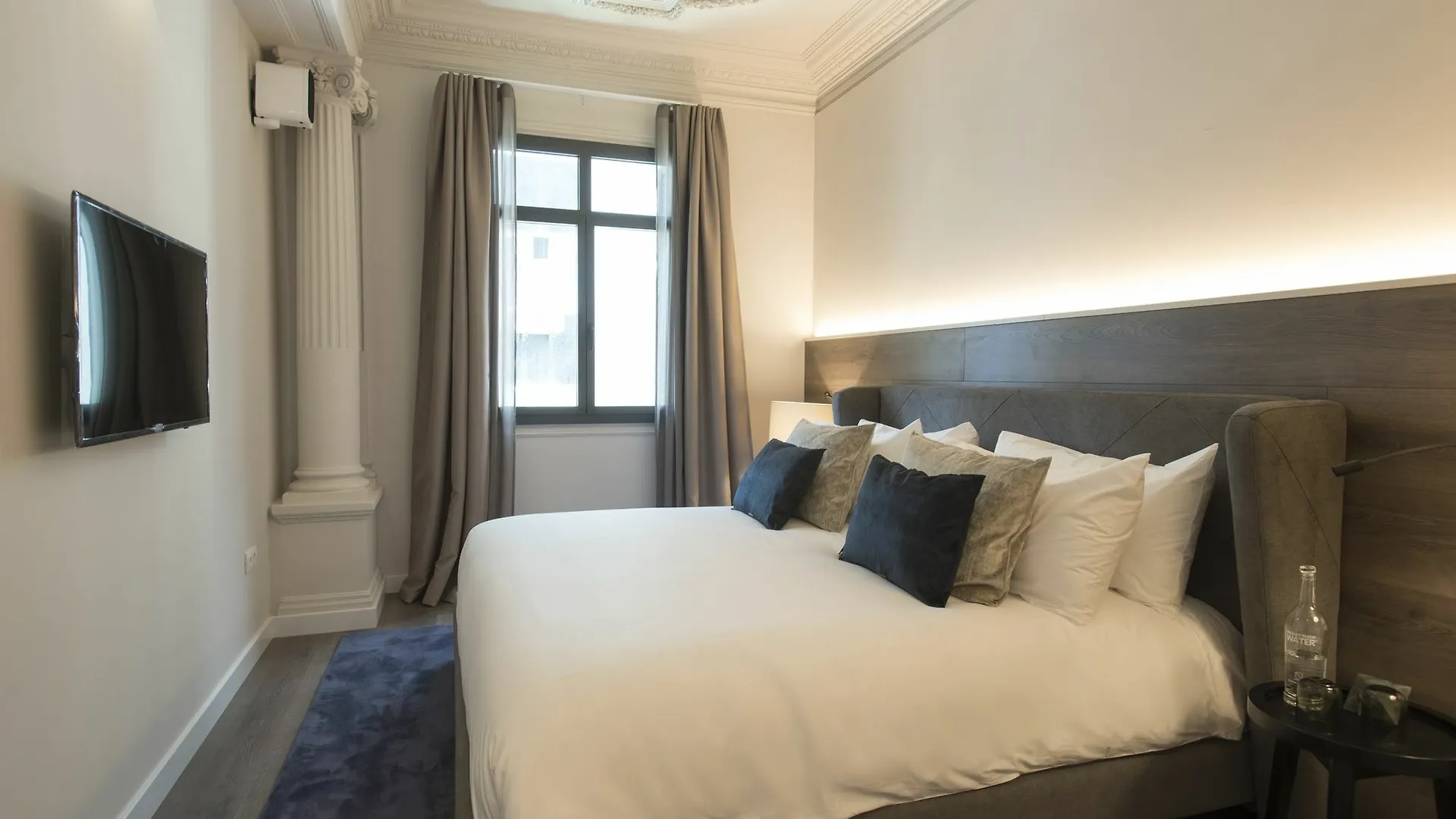 Casagrand Luxury Suites Barcelona 0*,